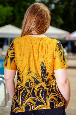Свежа блуза с оригинален принт (жълт)